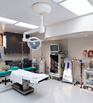 Plastic Surgery Operating Room at Paradise Valley Cosmetic Surgery Center PVCSC